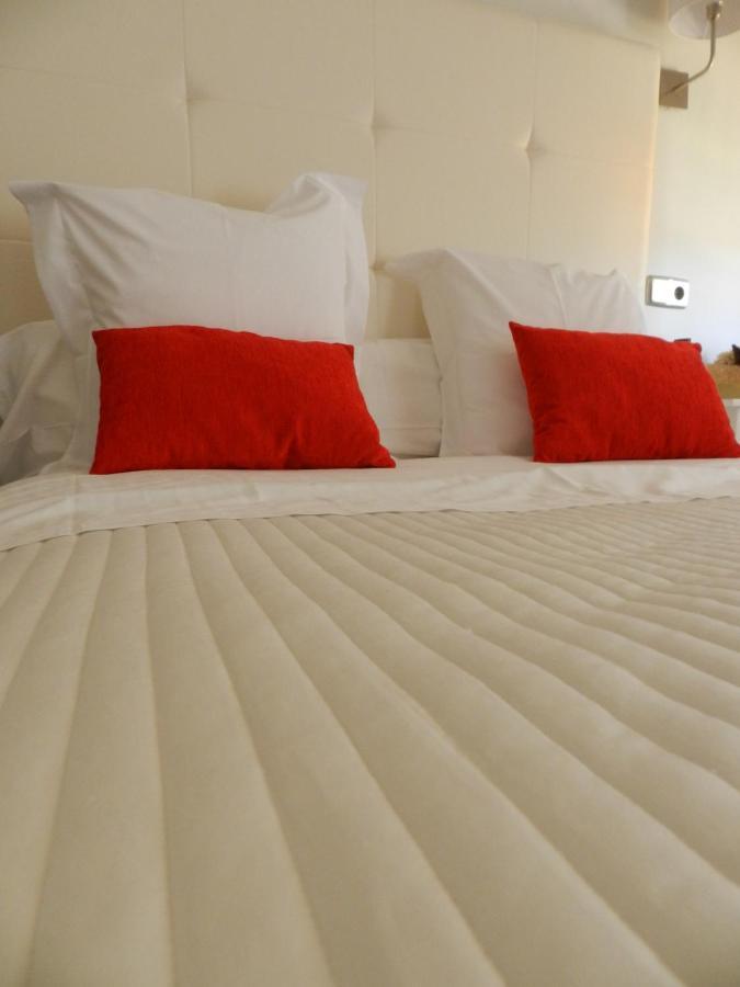 Hostal Carlos V 푸에블라 데 사나브리아 객실 사진