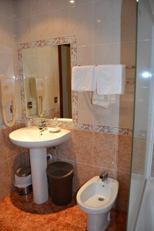 Hostal Carlos V 푸에블라 데 사나브리아 외부 사진